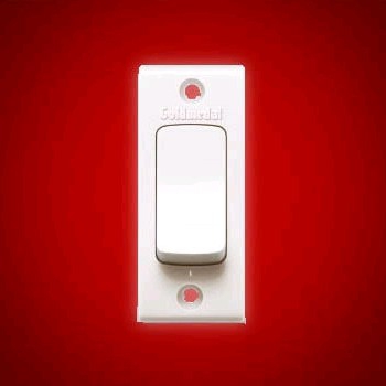 1 WAY SWITCH GOLDMEDAL ESSENZA