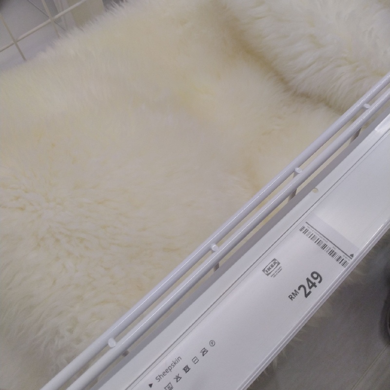 Karpet Bulu Biri Biri