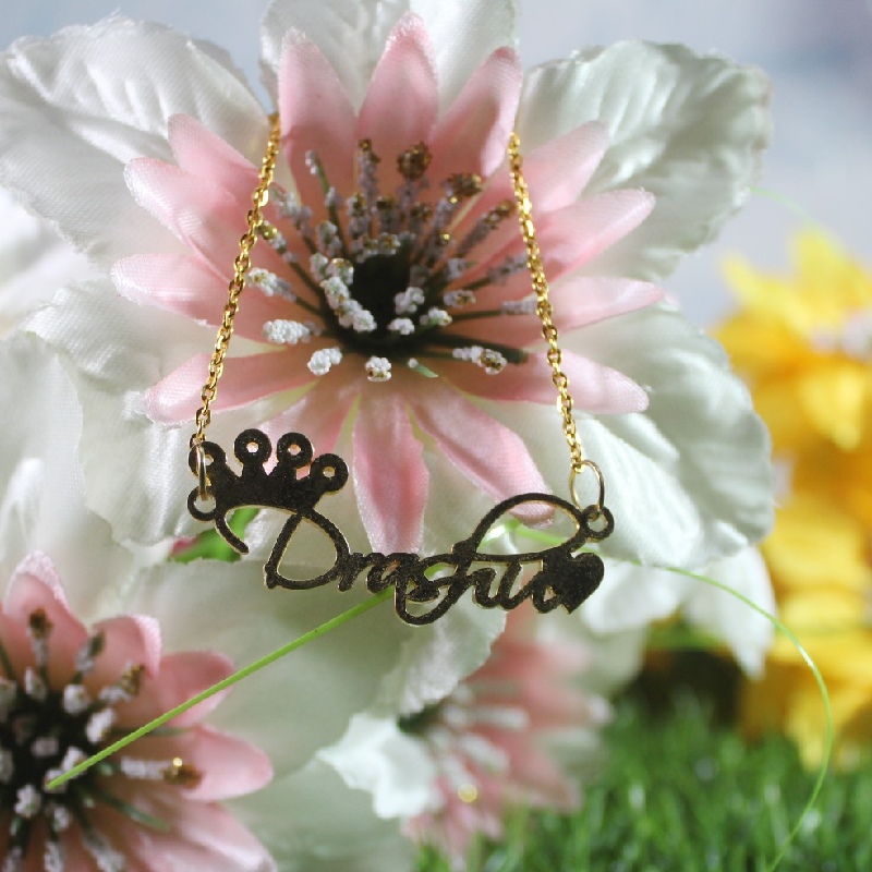15 SINGLE NAME PENDANT