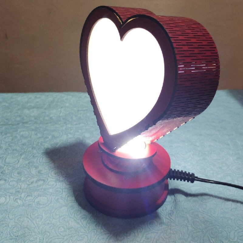 05 MDF ROTATING LAMP HEART