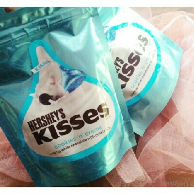 KISSES