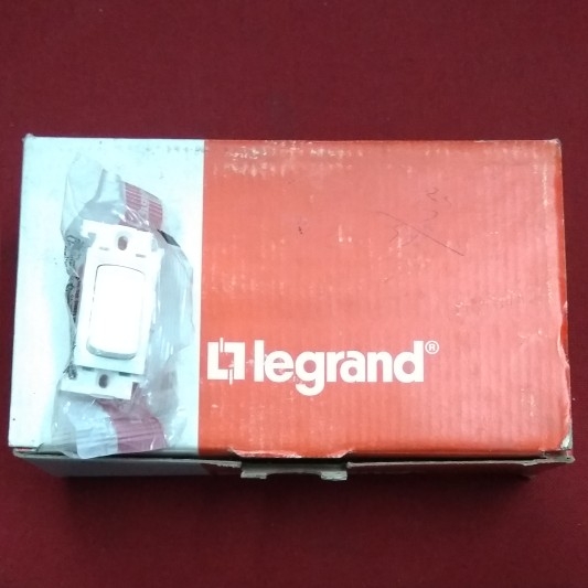 6 A Switch 1 module Legrand