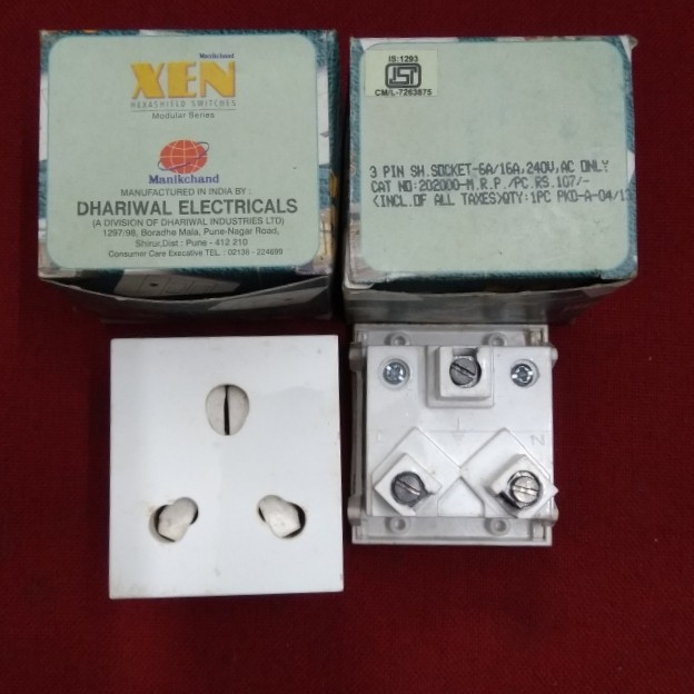 16 A 2/3 pin Socket 2 Module Manikchand - 16A2M2/3SKTMCH