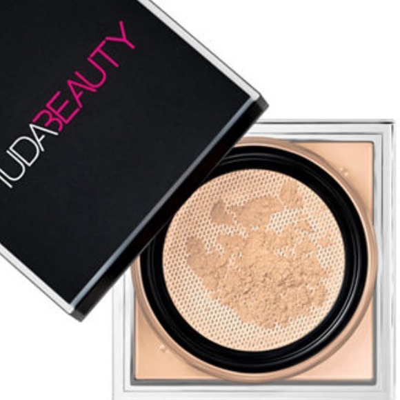 HUDA BEAUTY Easy Bake Loose Baking & Setting Powder,banana bread One Size , Beige