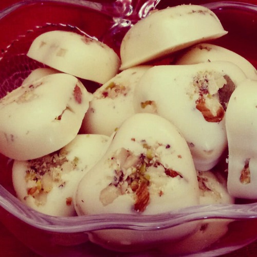 Nuts Chocolate Bites (150 Gms)
