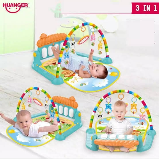 Baby ply gym piano