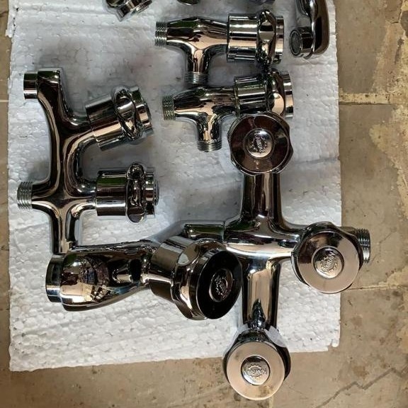 BATHROOM SET COMPLETE BRASS KAMRAN BRAND