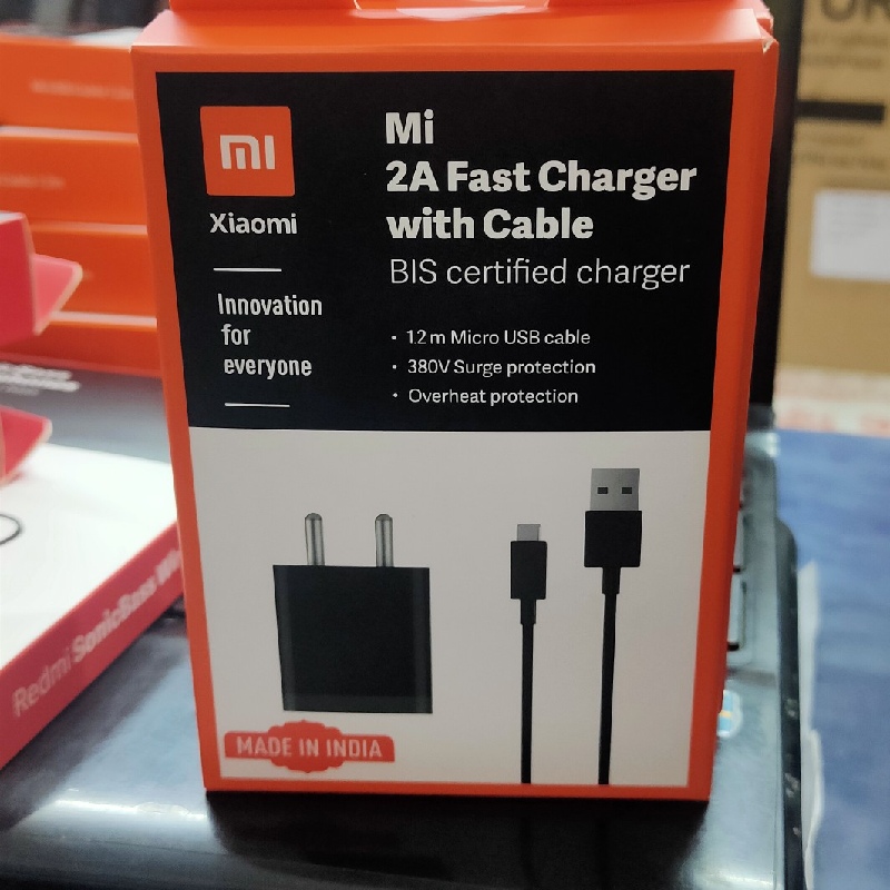 Mi 2A Fast Charger With Data Cable