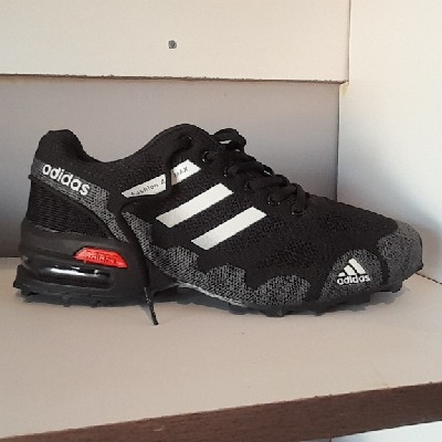 Addidas Airmax Black