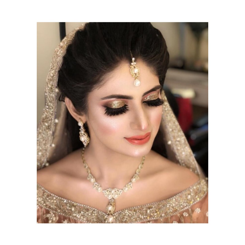 ENGAGEMENT MAKE UP (Female)