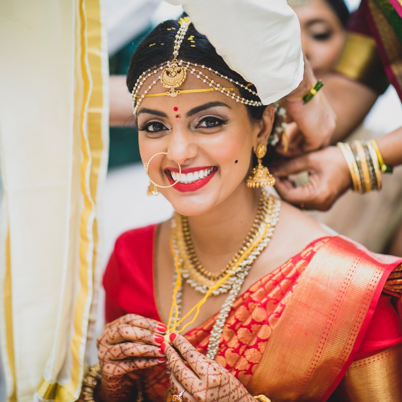BRIDAL MAKE UP (FEMALE )