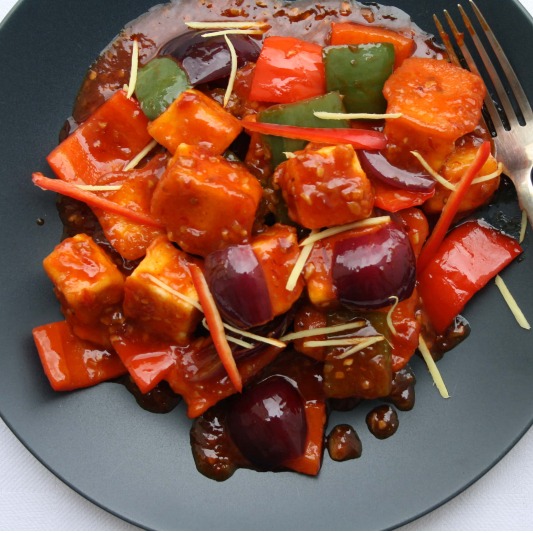 SPL. CHILLY PANEER ( DRY / GRAVY )